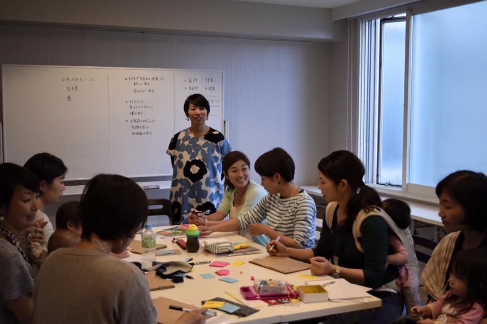 和泉里佳さんのお話を聞く